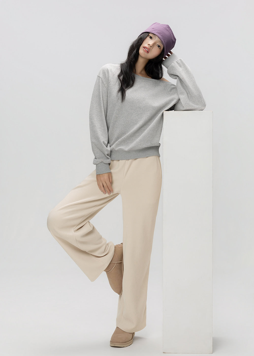 One-Shoulder Strap Sweatshirt